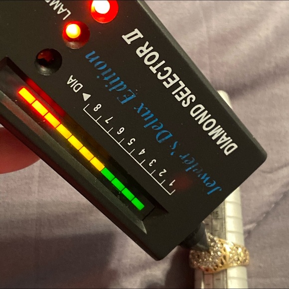 14k Diamond Engagement Ring!🤗 - Picture 7 of 9